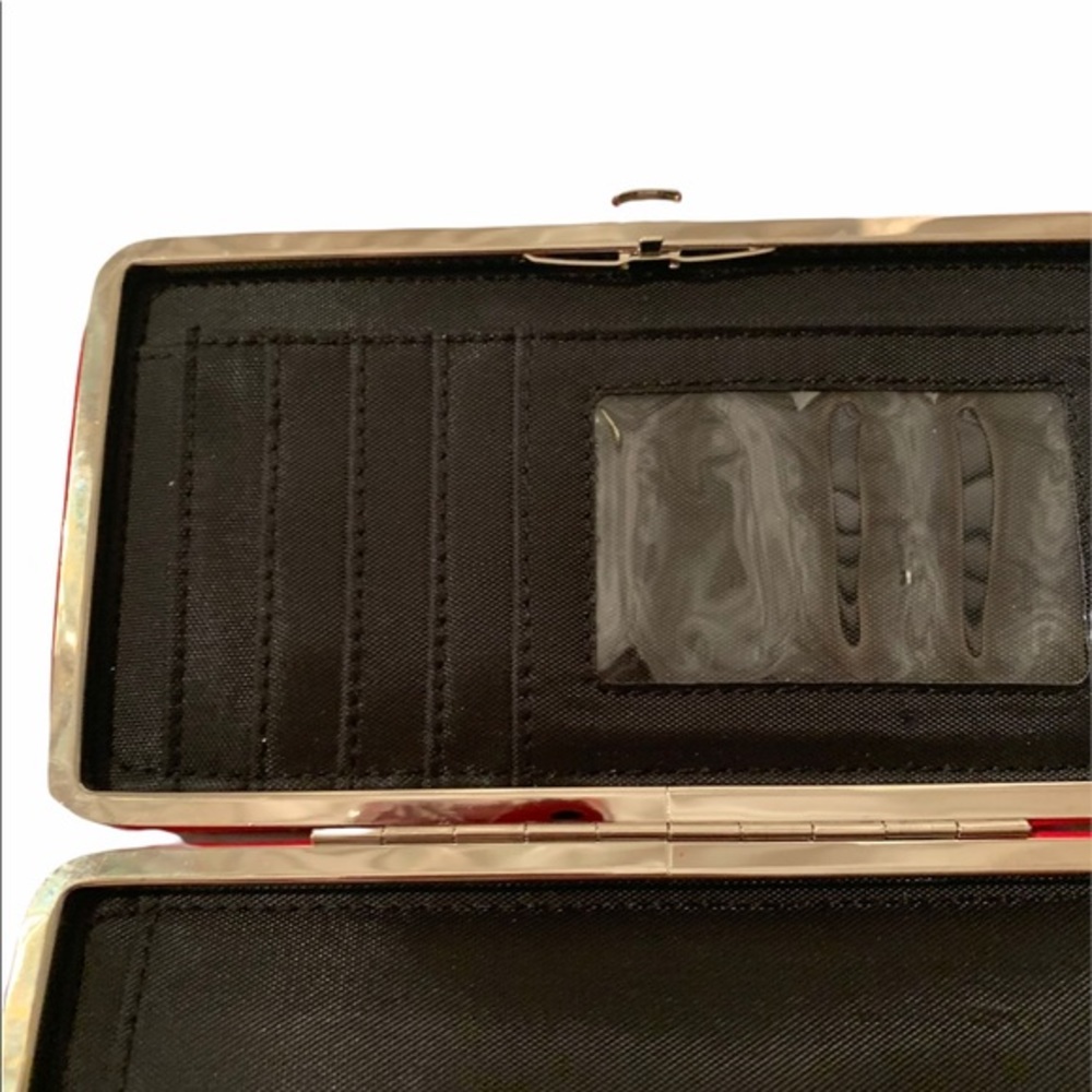 Metropolitan Snowflake Sparkle Wallet - Picture 5 of 7